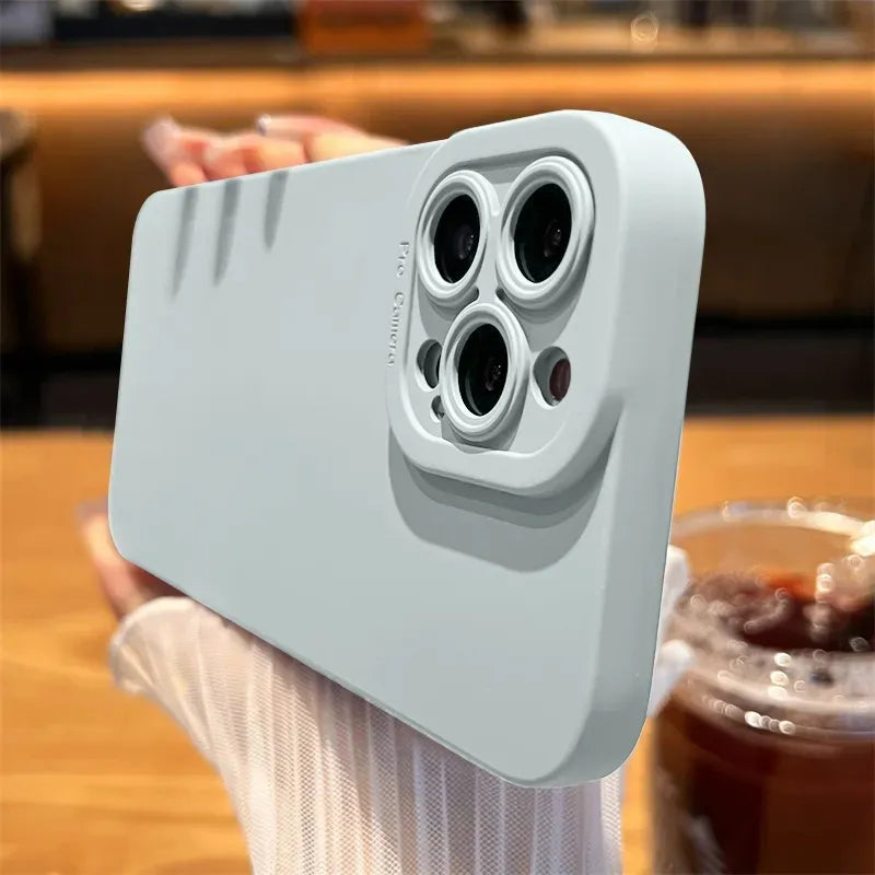 Capa de Silicone Fosca para iPhone: Toque Suave com Estilo Minimalista